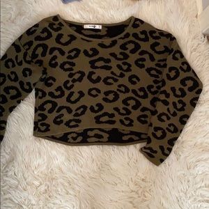 Crop sweater